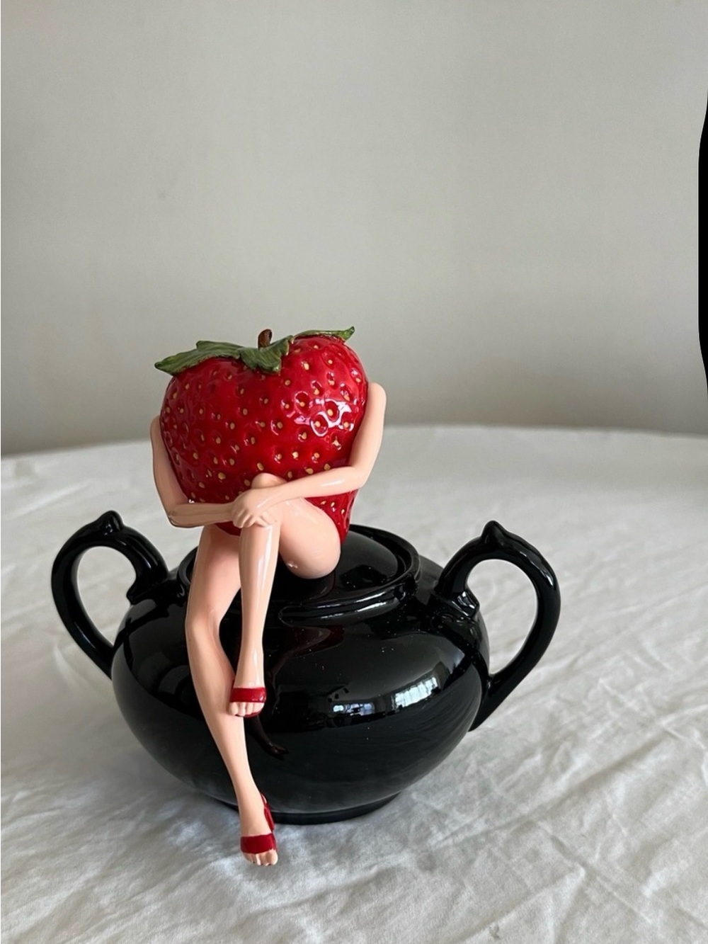 Out Of The Bowl Berry Boop
Sculpture